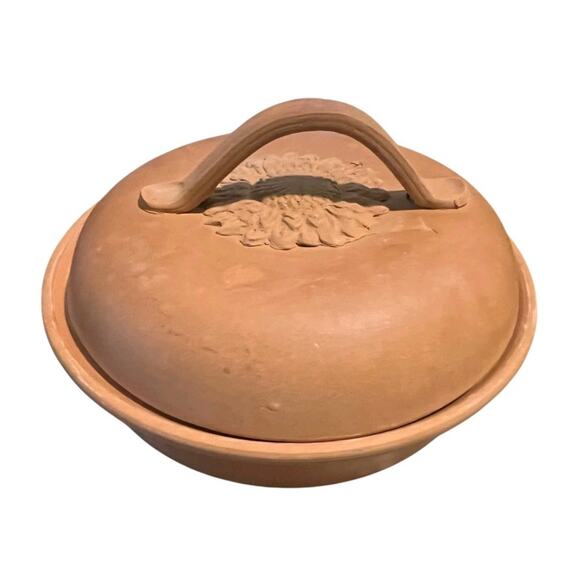Terra Cotta Tortilla Warmer / Cooker Sunflower - Picture 4 of 6